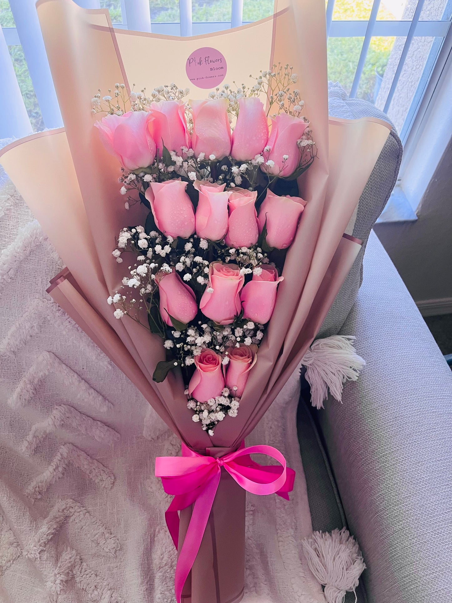 14 Pink Premium Roses Bouquet