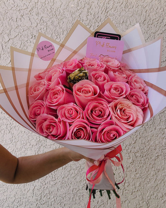 25 Pink Premium Roses Bouquet