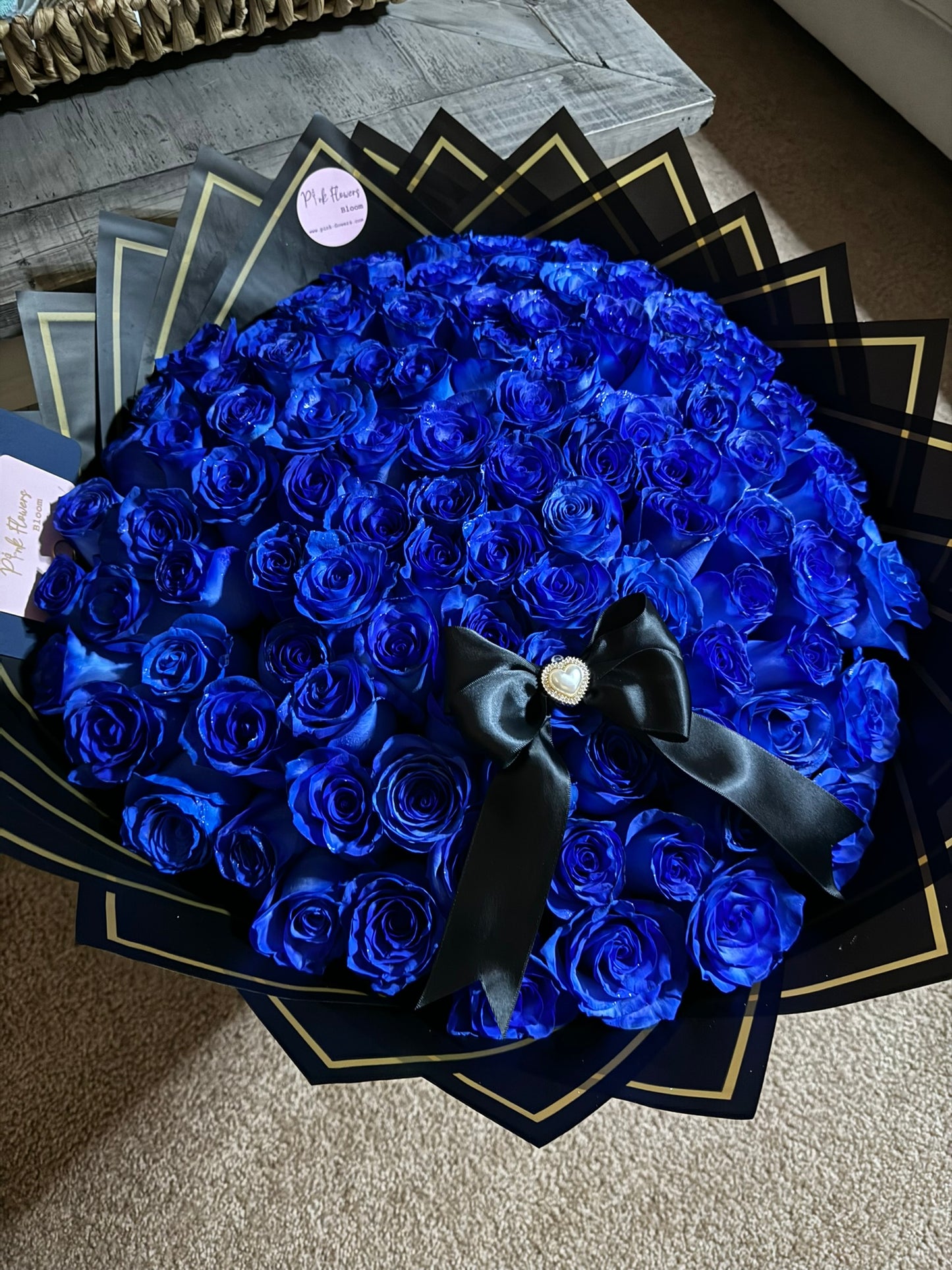 100 Blue Premium Roses Bouquet
