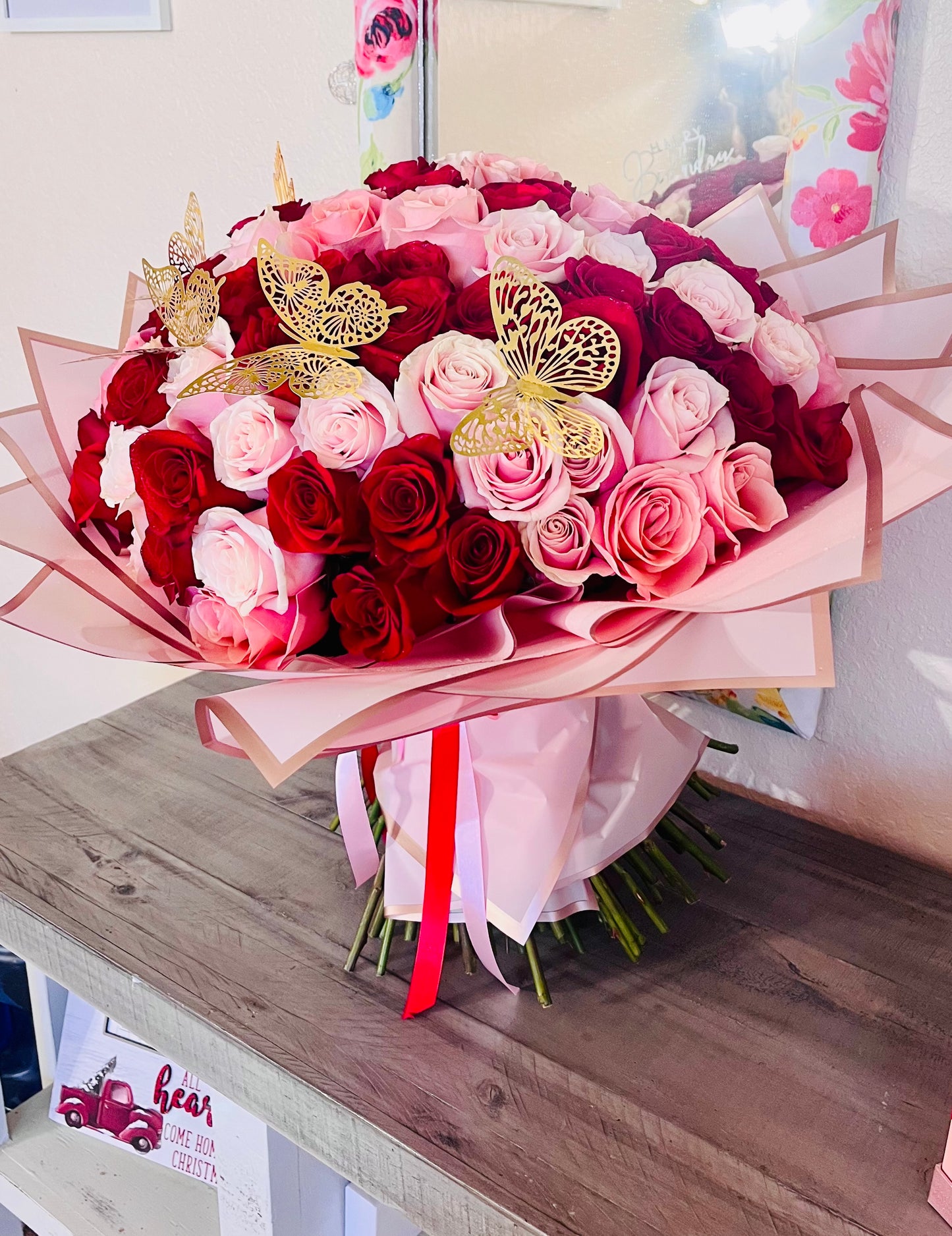 100 Red and Pink Premium Roses Bouquet