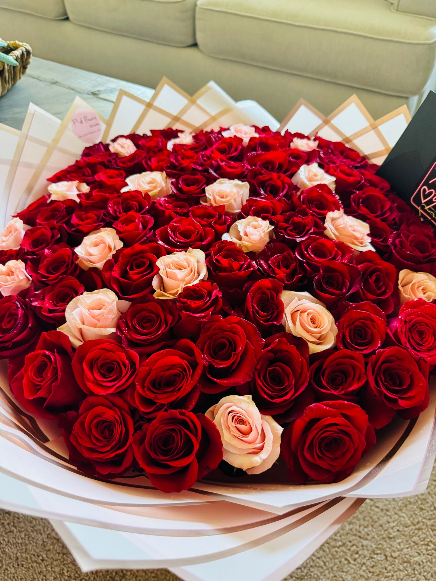 100 Red and Pink Premium Roses Bouquet