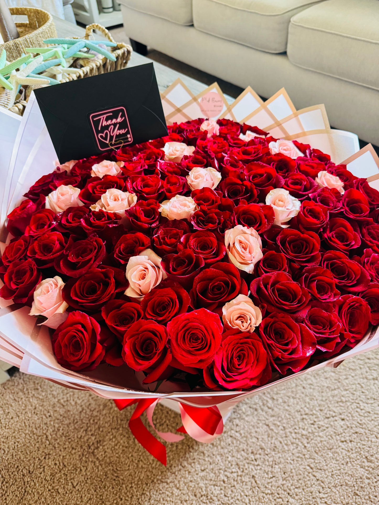 100 Red and Pink Premium Roses Bouquet